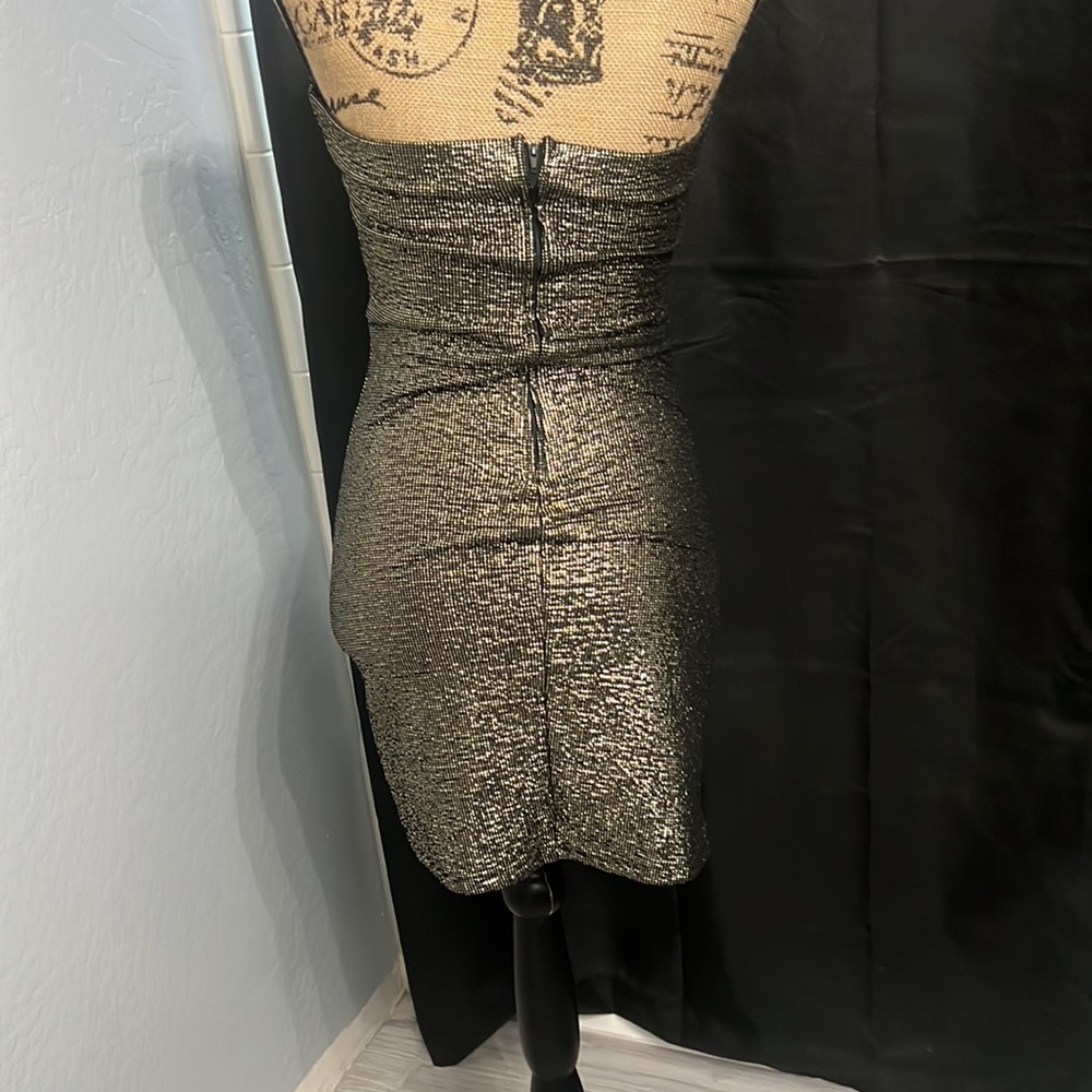 B Smart ruched strapless dress - Picture 3 of 4